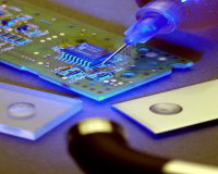 UV LED硬化技術の利点と用途
